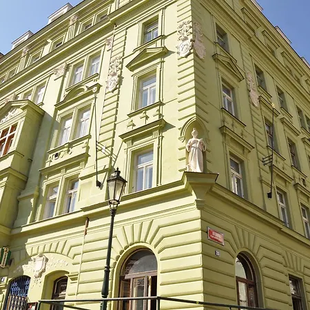 In The Heart Of Aparthotel 4*
